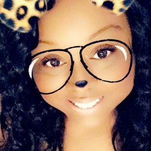 Meet your Posher, Monique